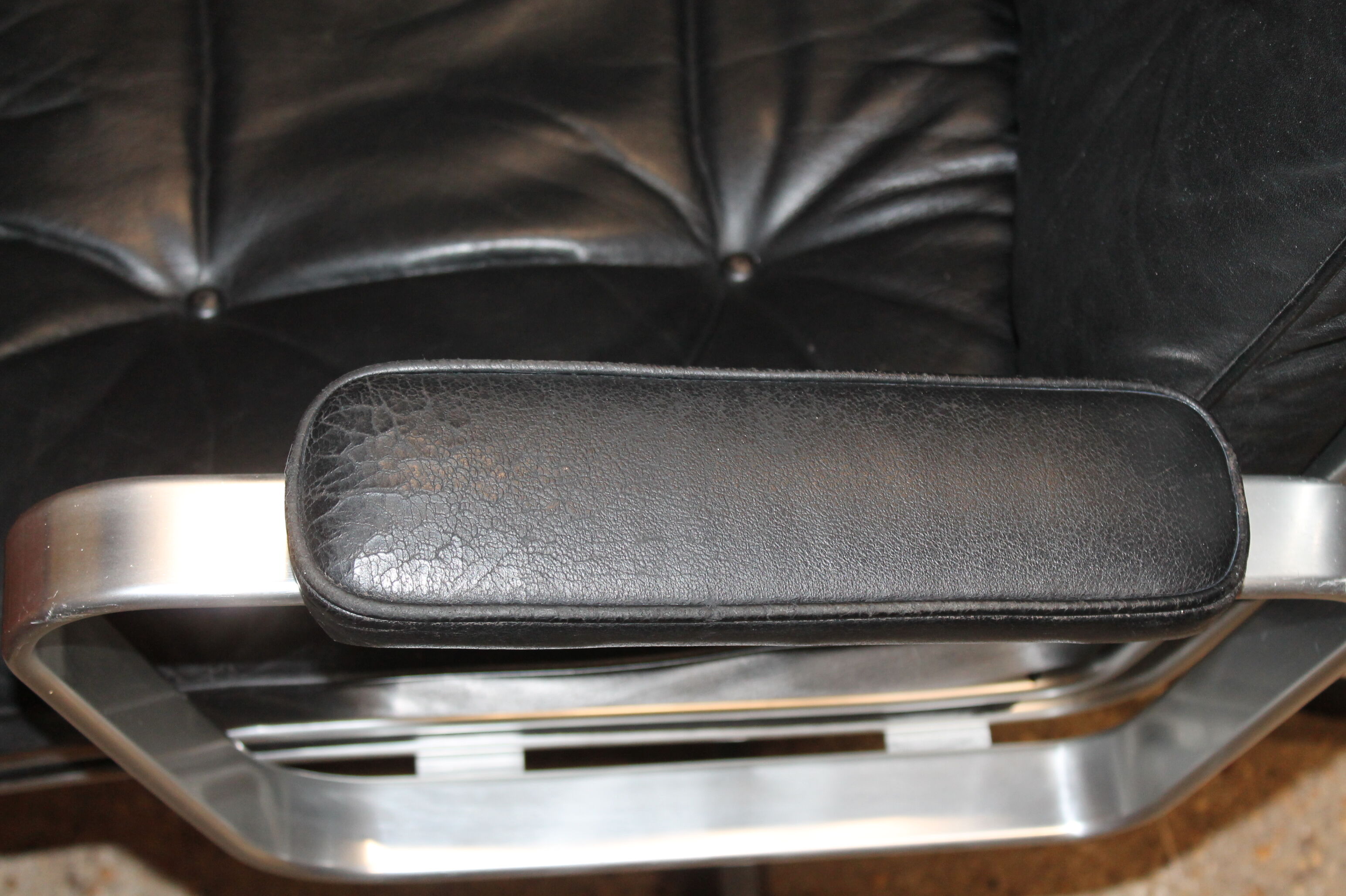 Mondo Karl Erik Ekselius, JOC office armchair