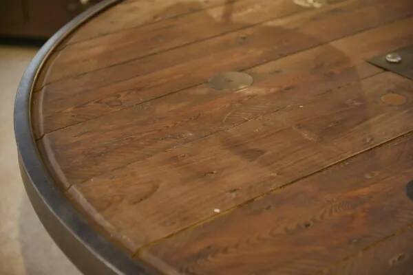 Table touret industrielle piètement en fonte 1950’s