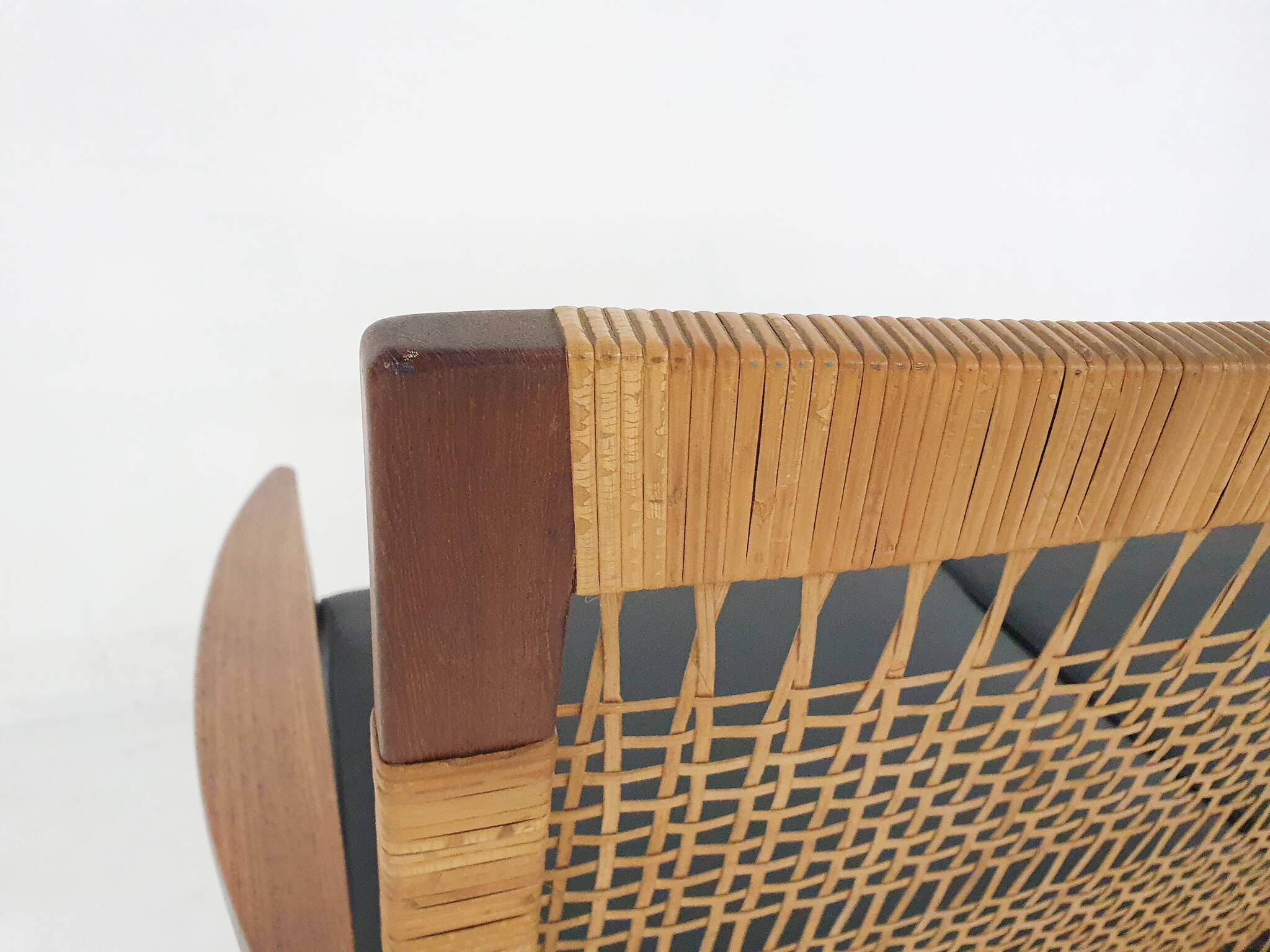 Hans Olsen for Brdr Juul Kristensen, rattan backed sofa, Denmark 1950s