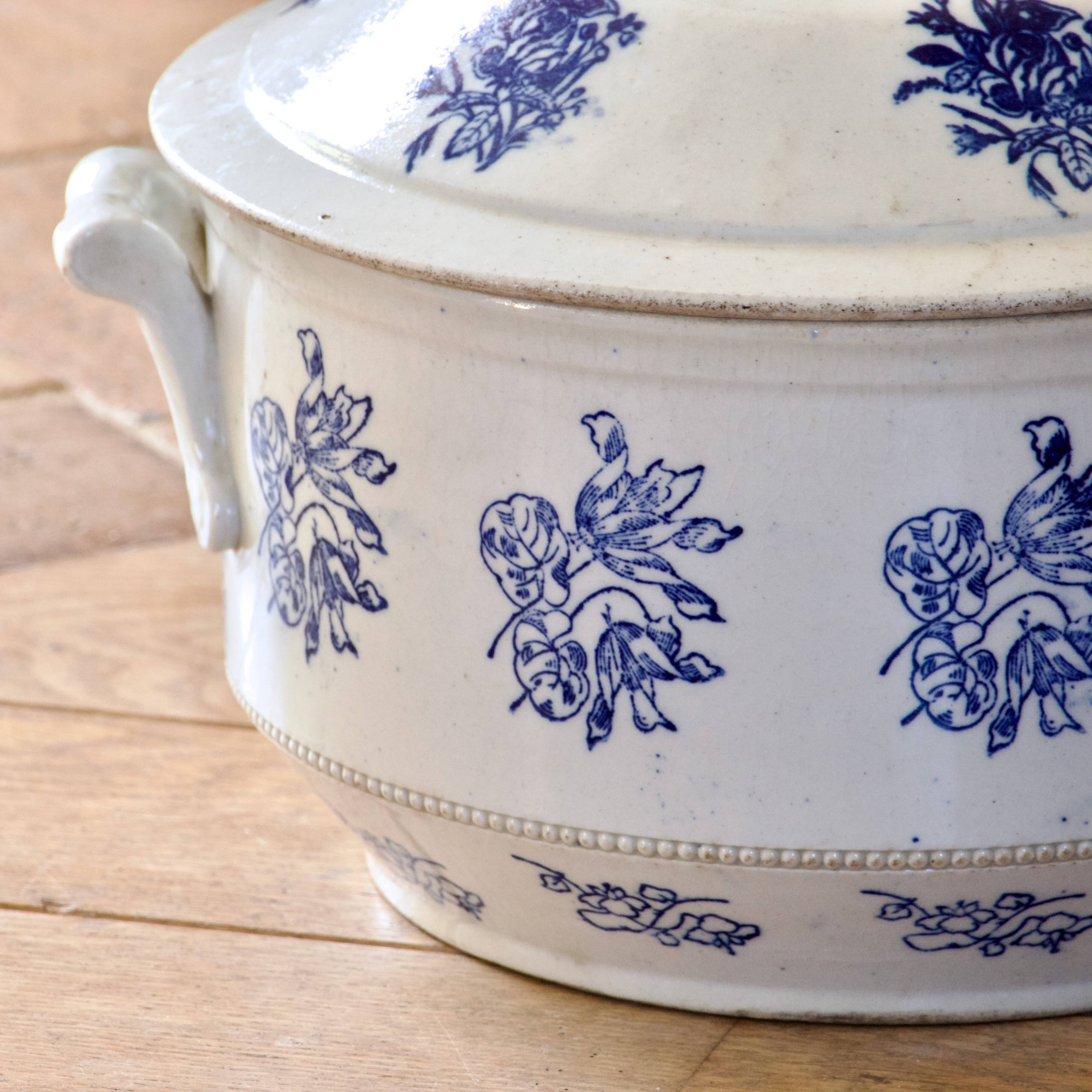 Large 19th-century tureen signed St Uze St Vallier, steel earthenware