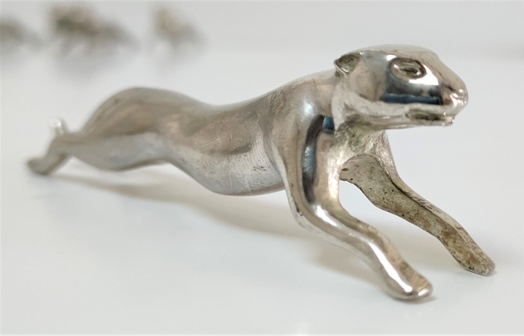 Six panther silver metal knife holders