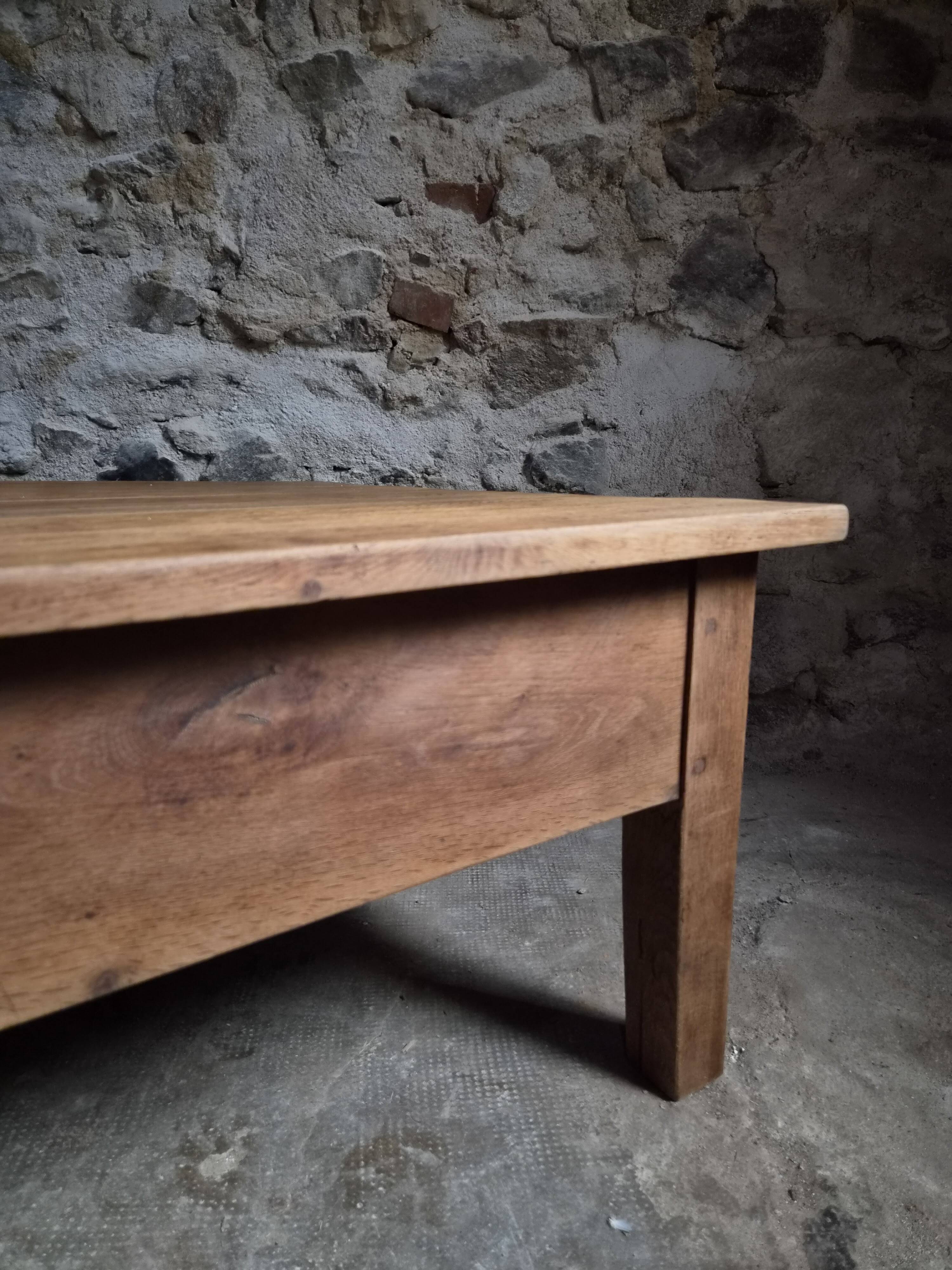 Table basse ancienne en chêne français – Table XXL de ferme du XIXe siècle