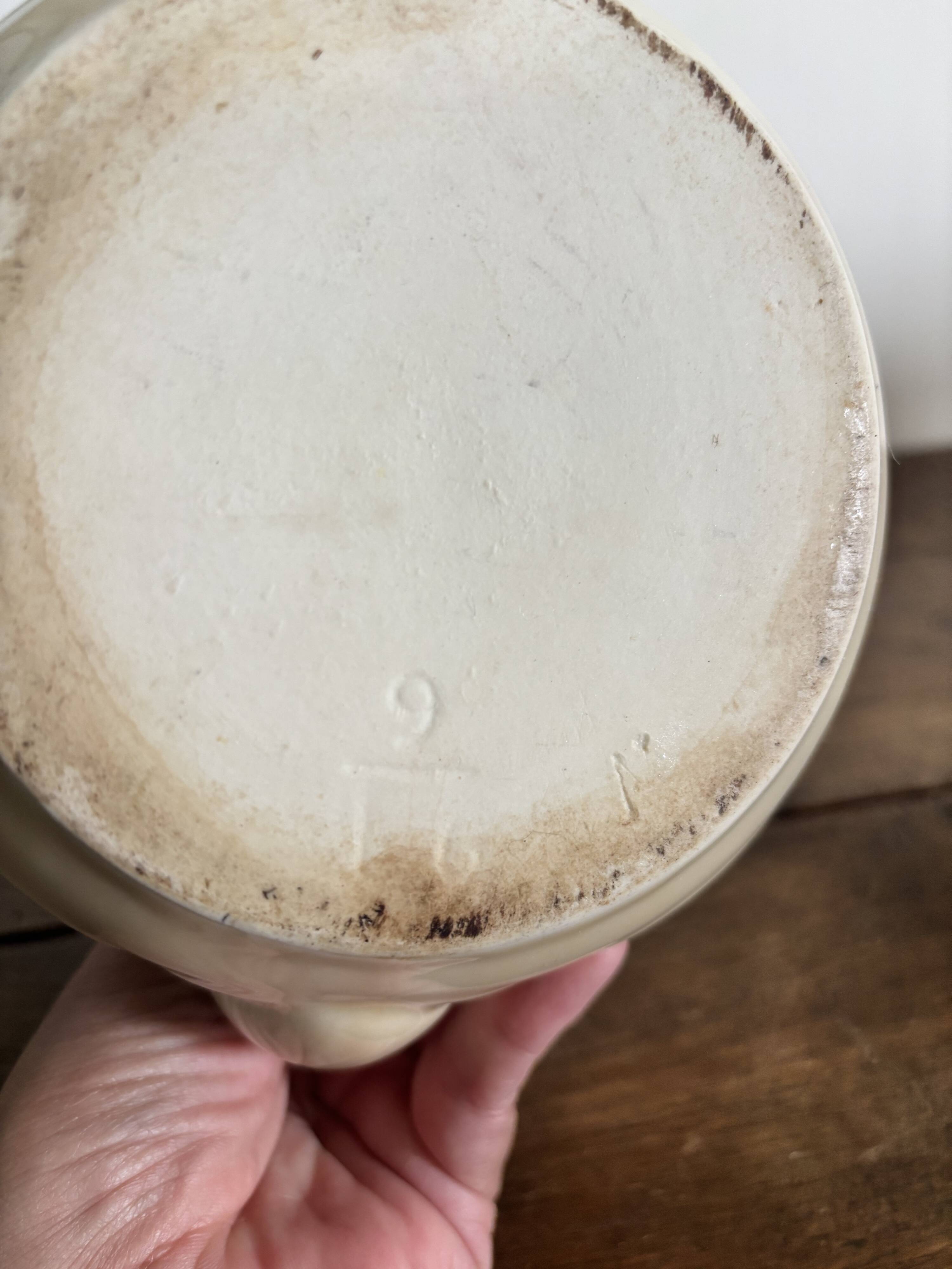 Antique ivory earthenware teapot – Art Deco style – 1930s/50s