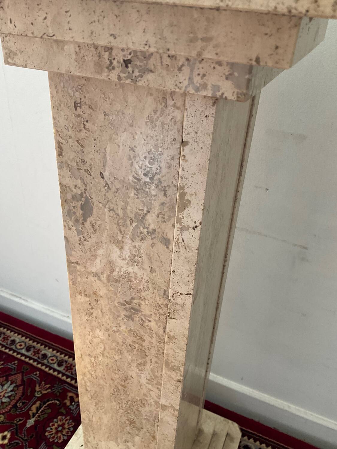 Vintage travertine harness