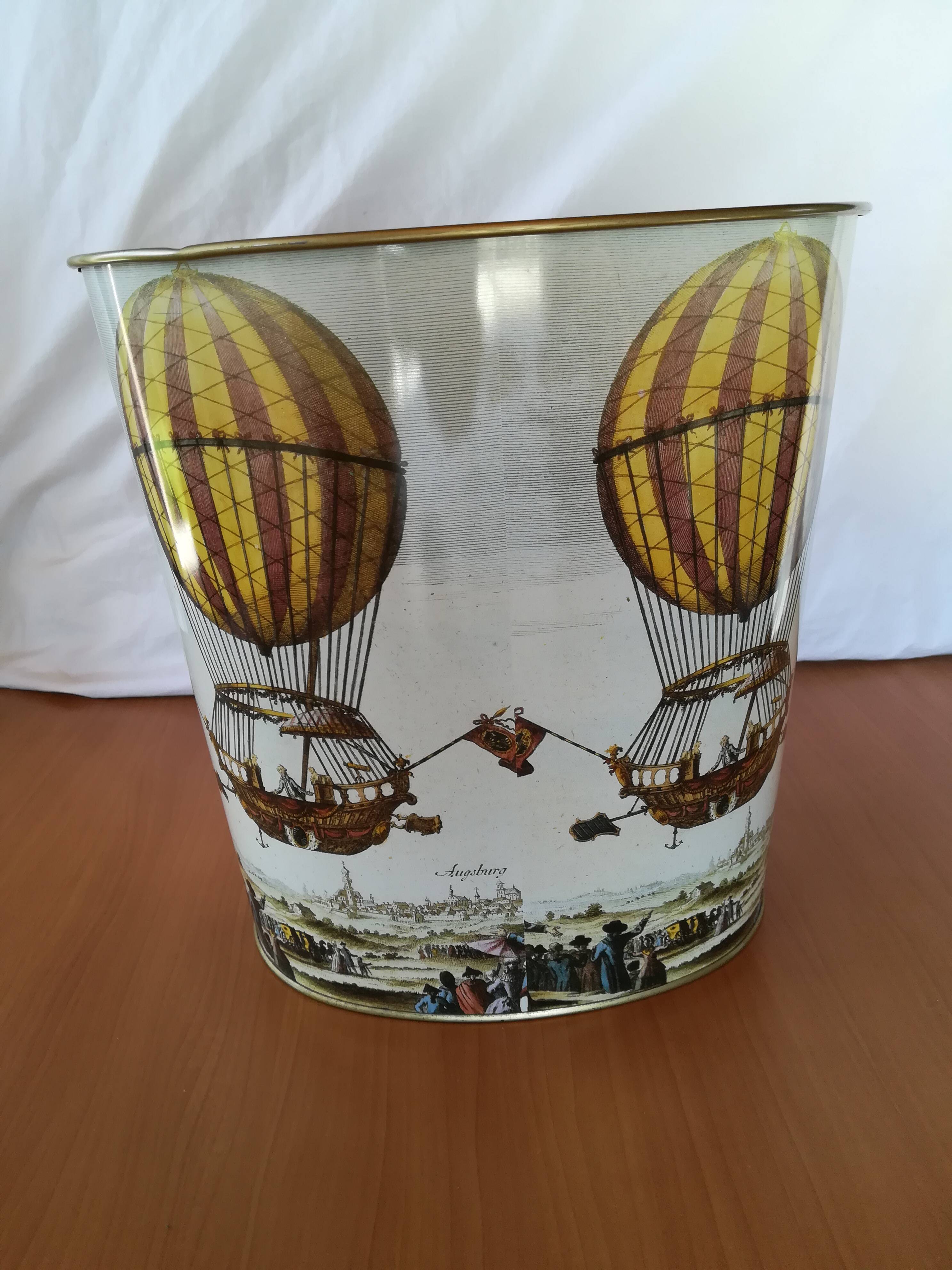 Waste paper basket Metal decor Hot air balloons