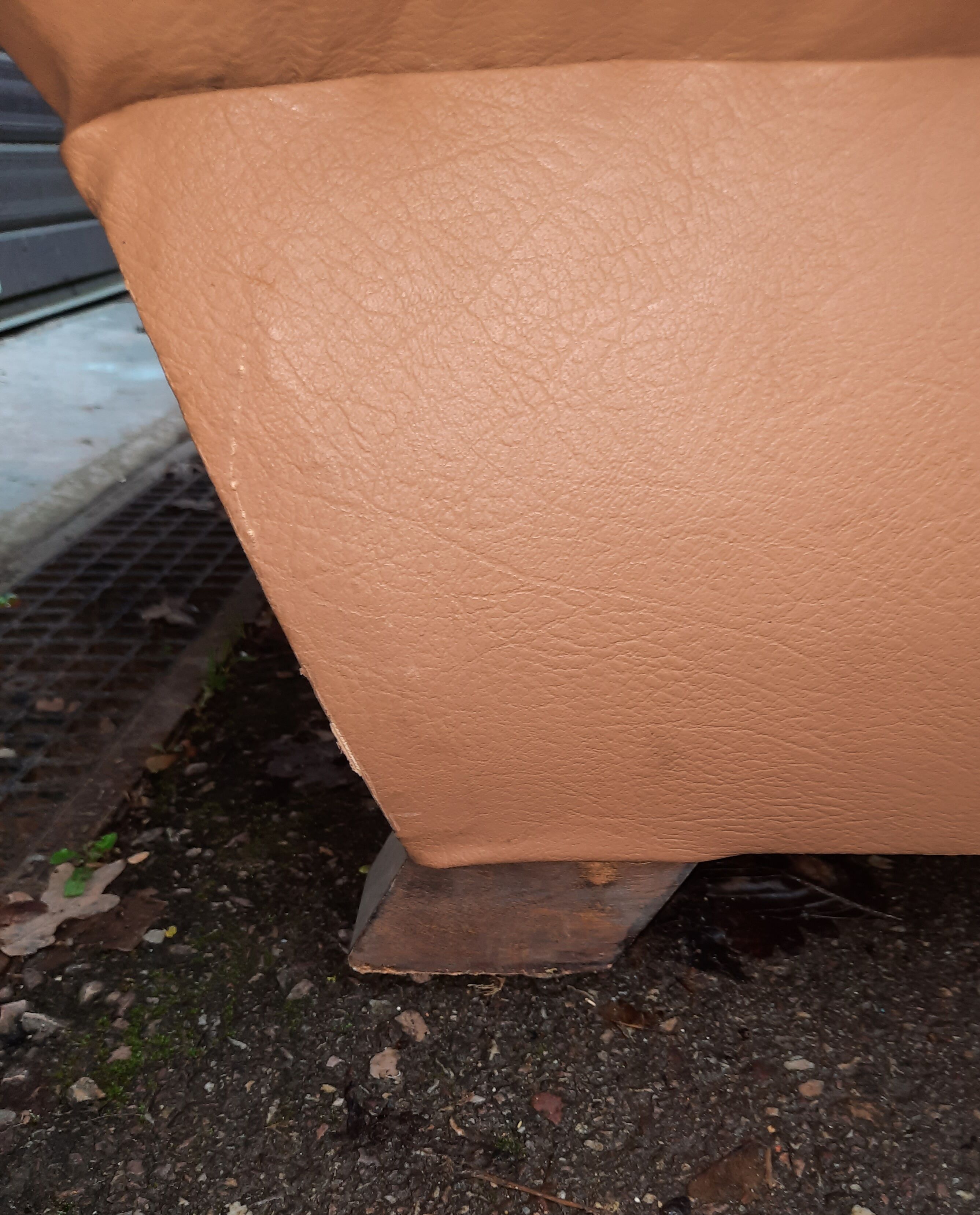Pair of club chairs in skai