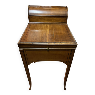 Meuble anglais, merisier massif avec marqueterie, estampillé Bramah London