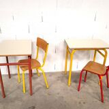 40 Yellow, red school desks and desks from the 80s/90s