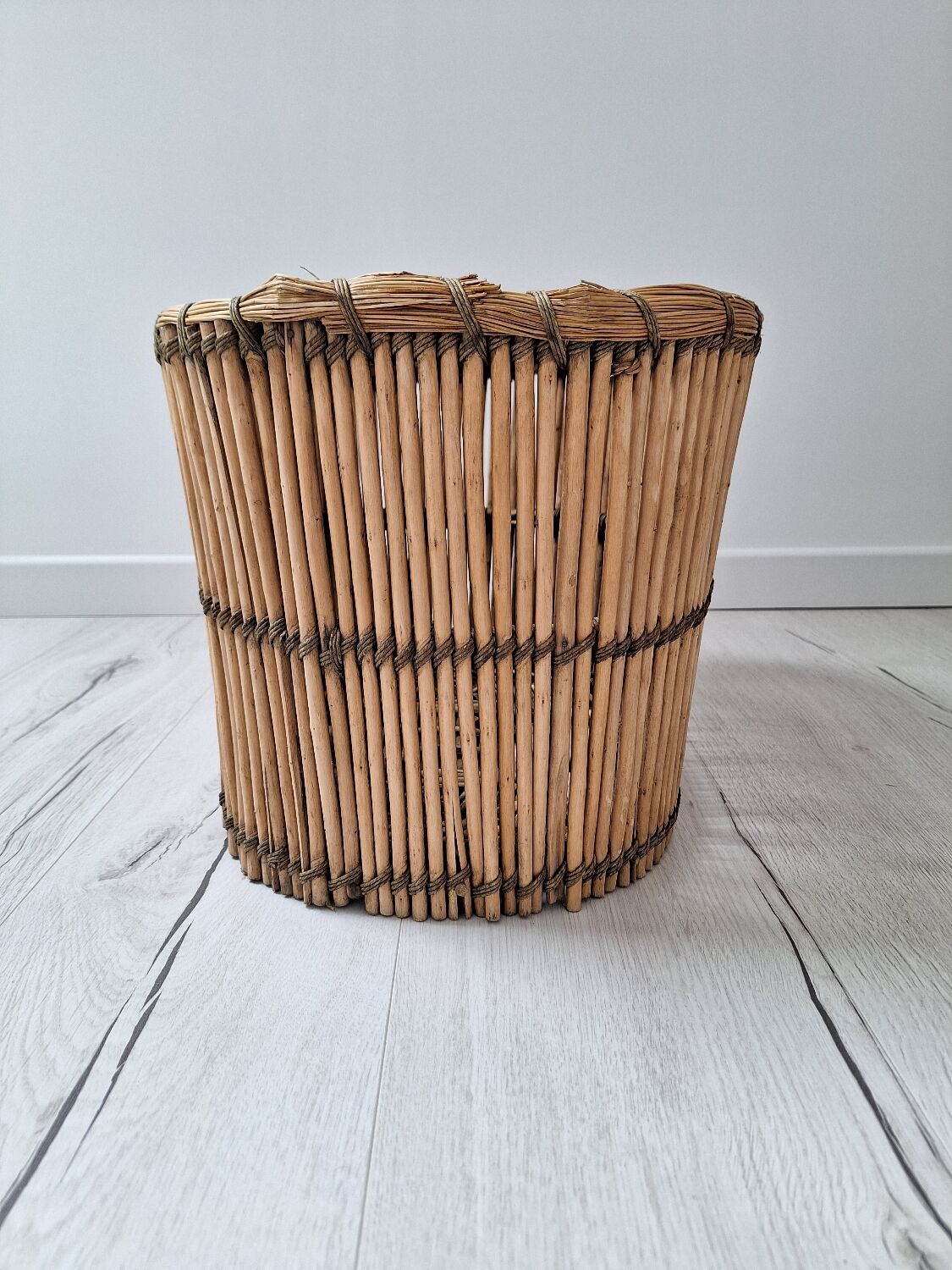 Rattan basket / basket