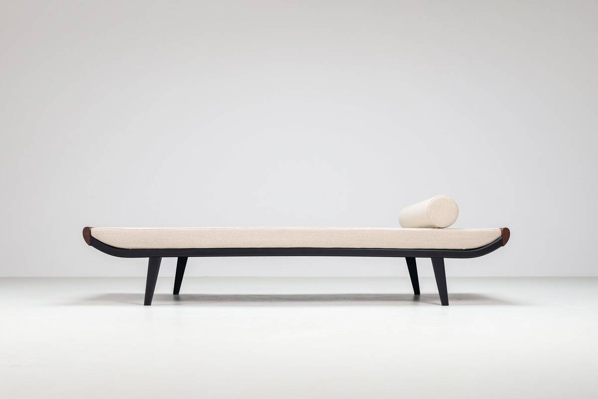 Dick Cordemeijer Cleopatra daybed for Auping in wool The Netherlands 1954