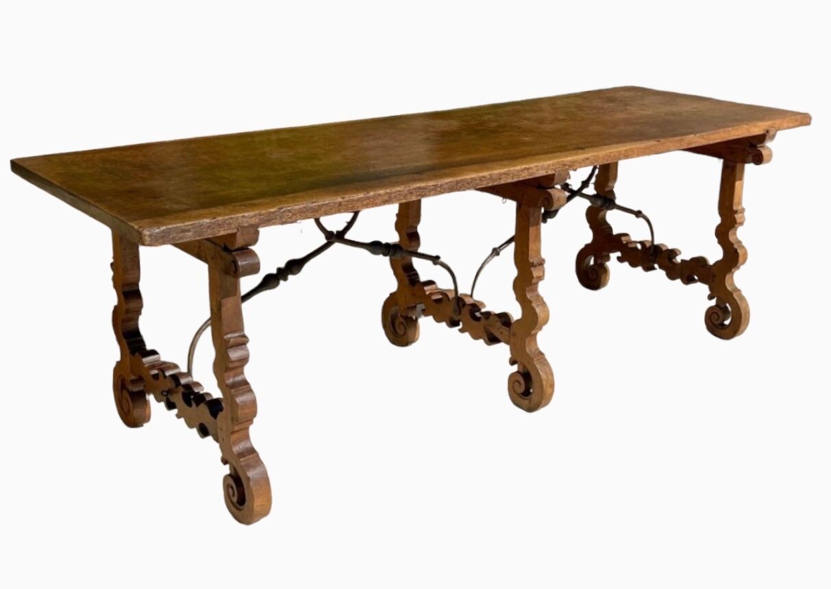 17th Century Spanish Walnut Table