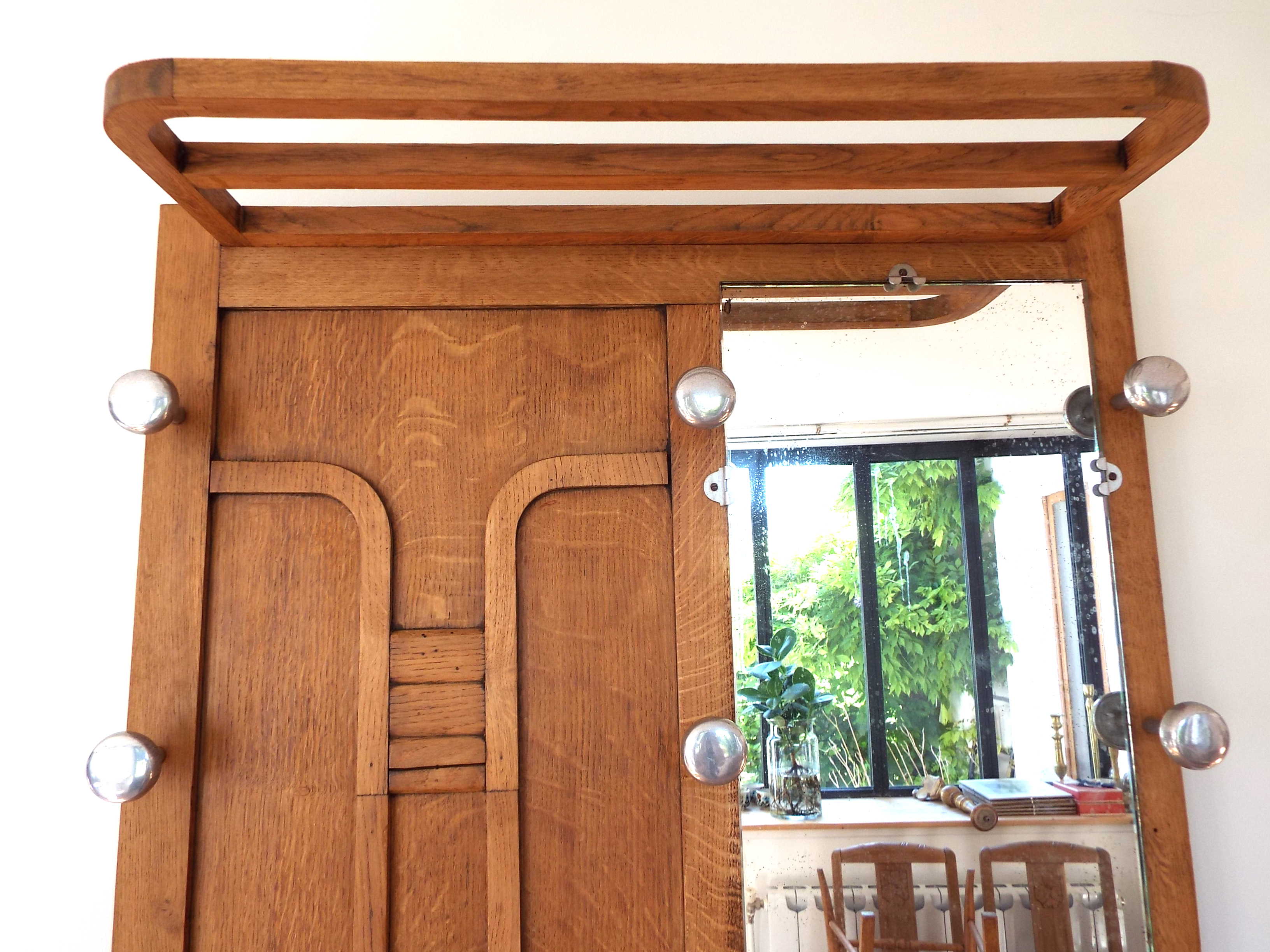 Entrance cloakroom coat rack