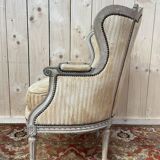 Fauteuil - Bergère de style Louis XVI réchampie velours beige