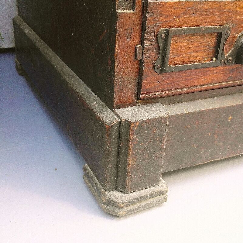 Administration trade cabinet 32 varnished wood drawers