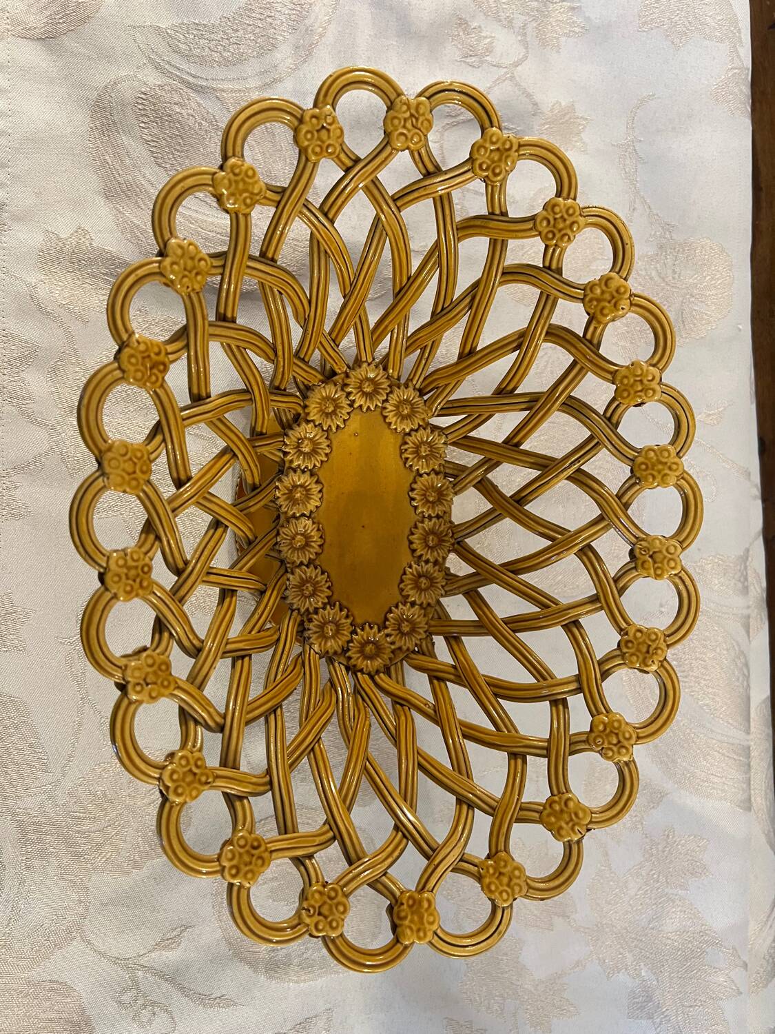 Pichon Uzès fruit basket