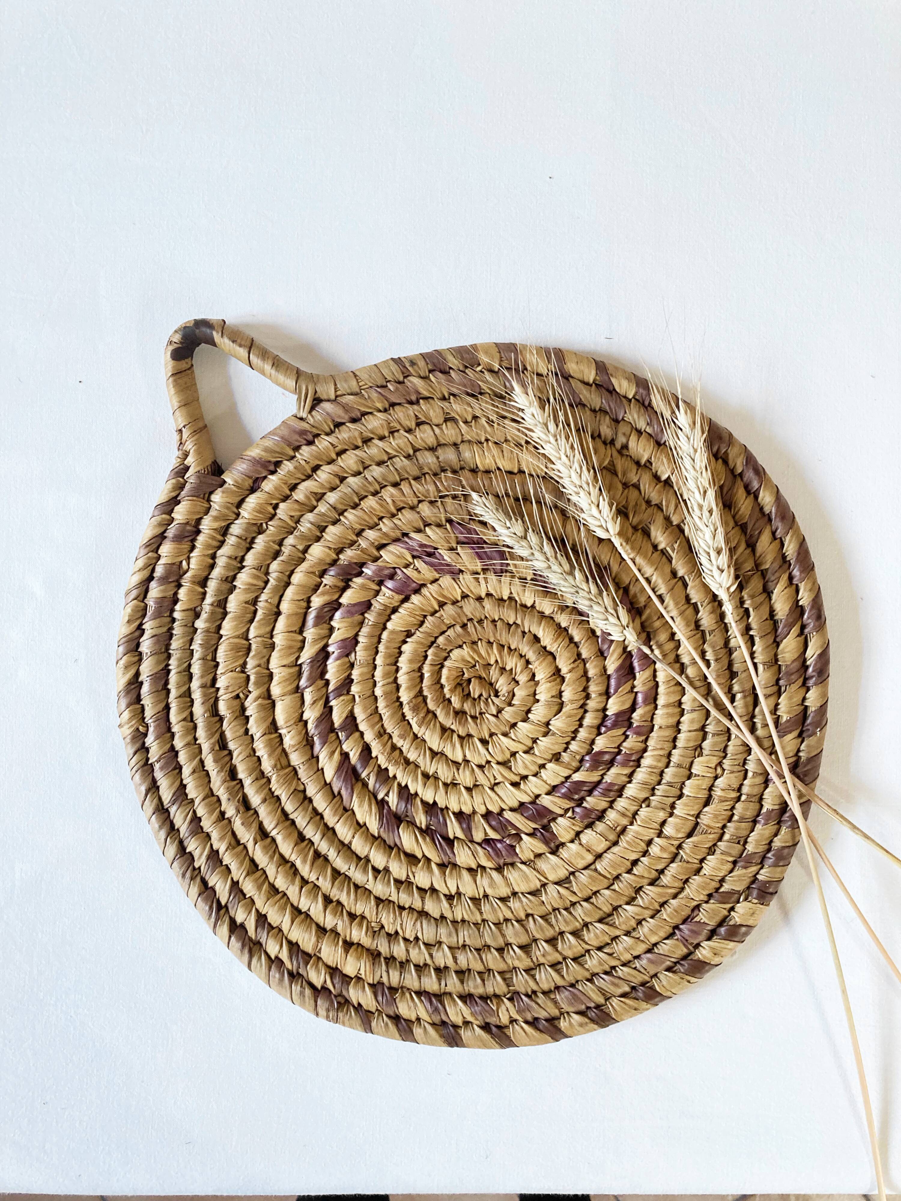 Woven rye trivet