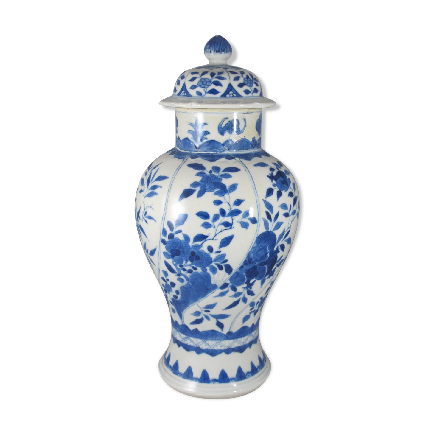 Former chinese potiche blue white
