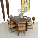 Round table in popular oak, circa 1880.