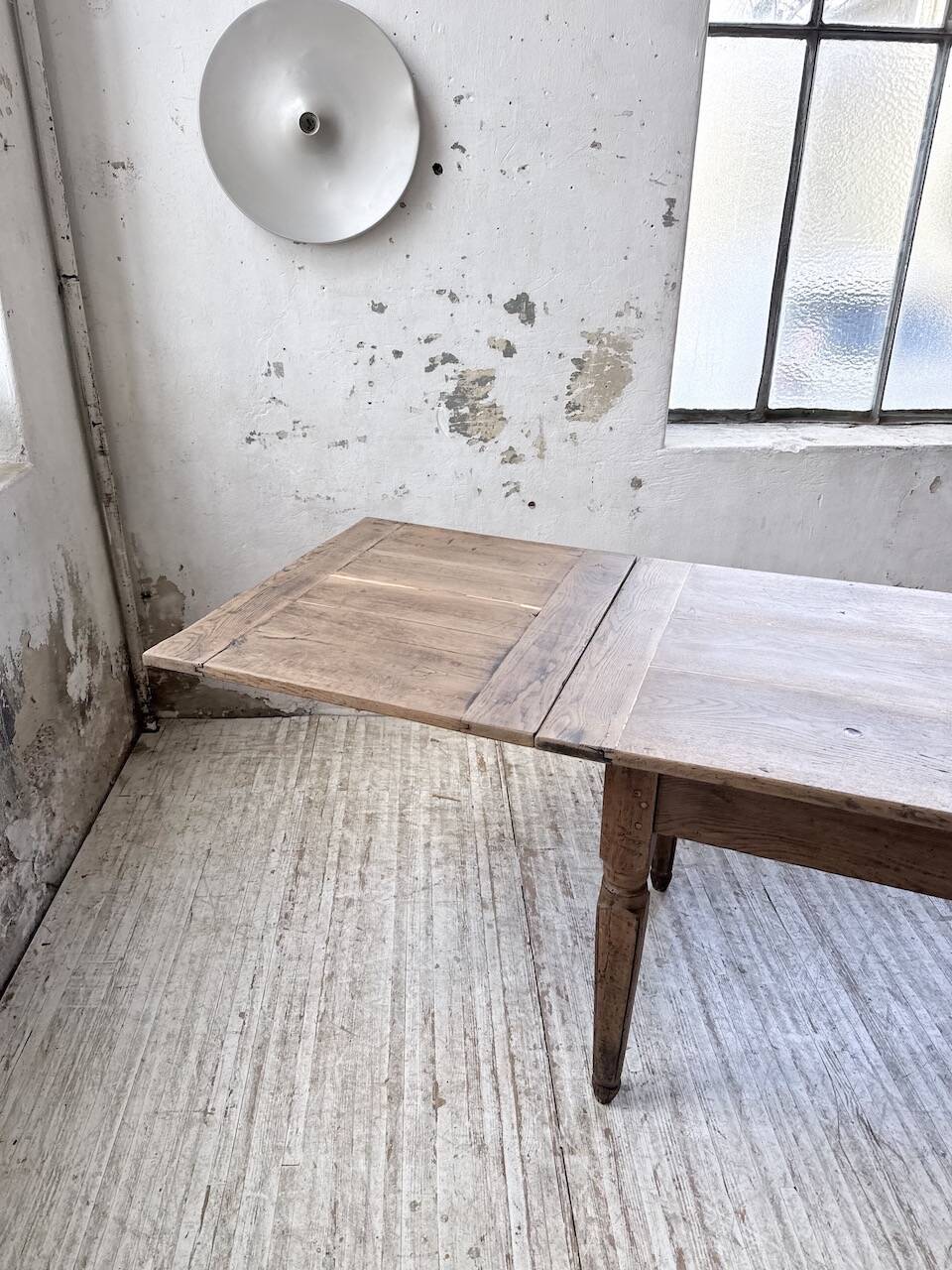 Solid oak farmhouse table with integrated extensions 1950