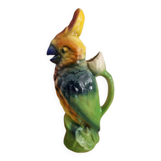 Parrot pitcher