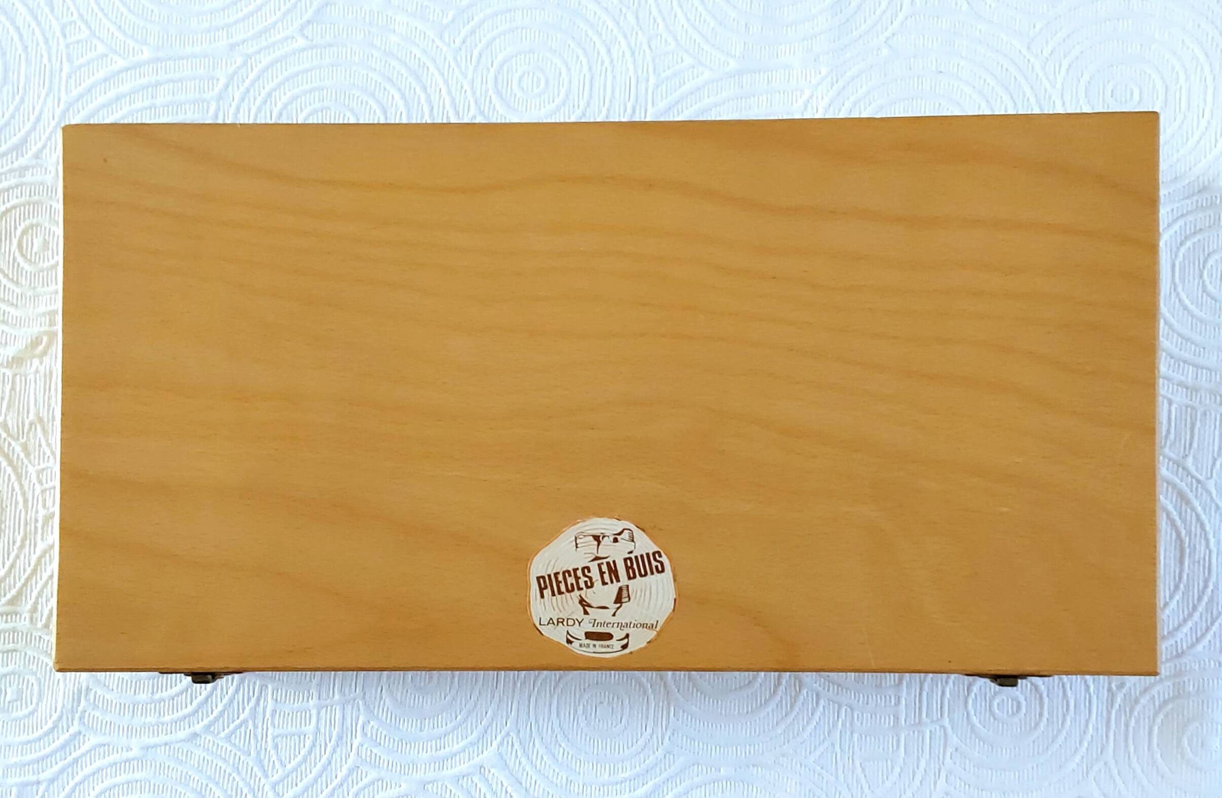 Vintage lardy international chess set