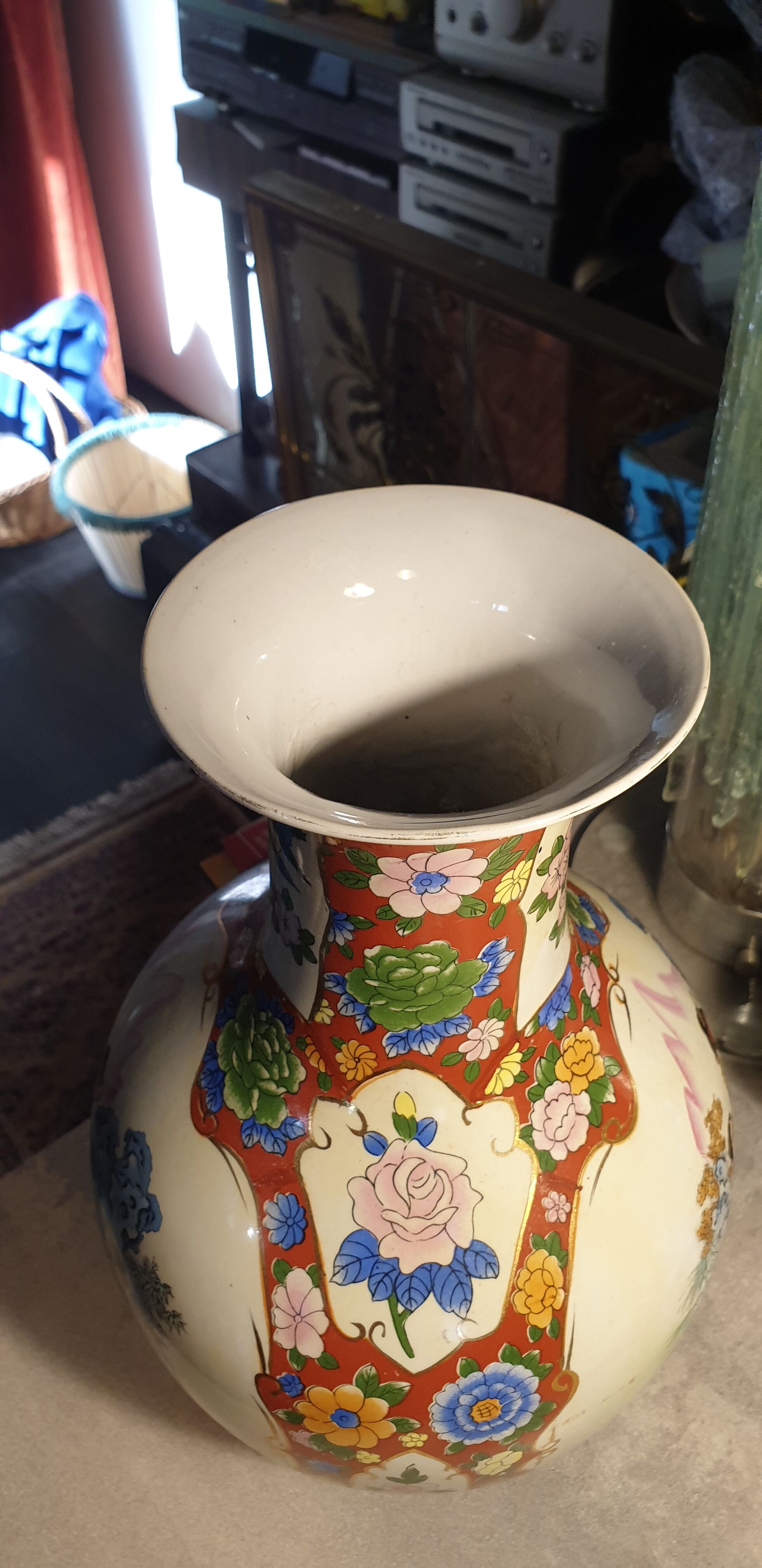 Vase JAPAN, Imari, late nineteenth century