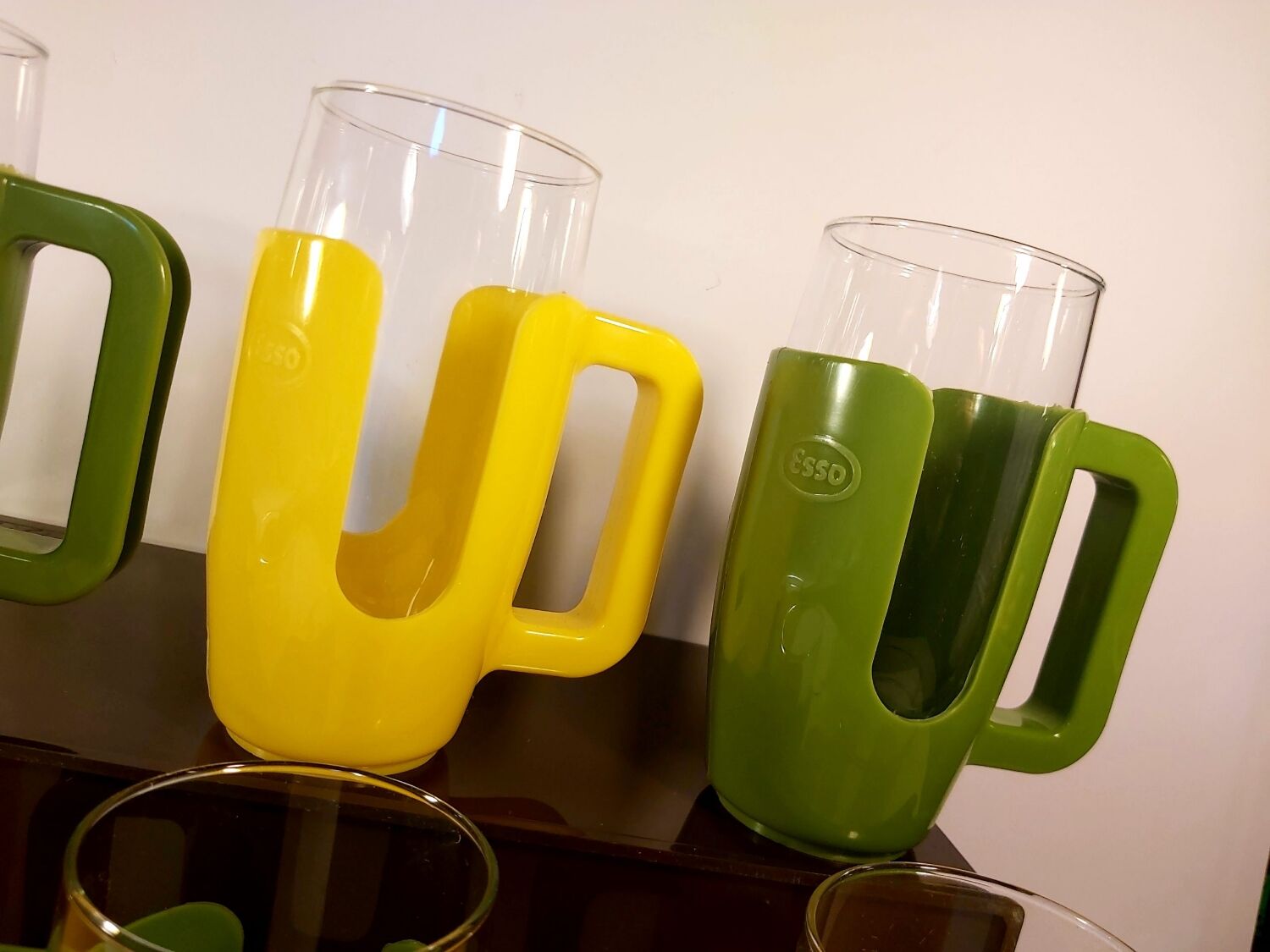 Esso advertising glasses