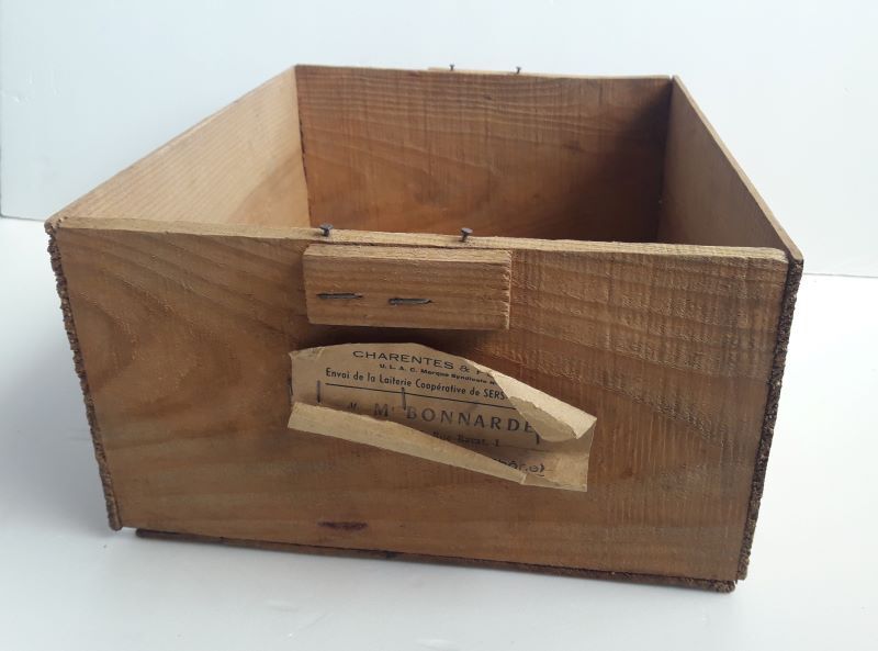 Dairy wood box Charentes