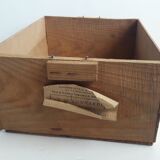 Caisse bois laiterie Charentes