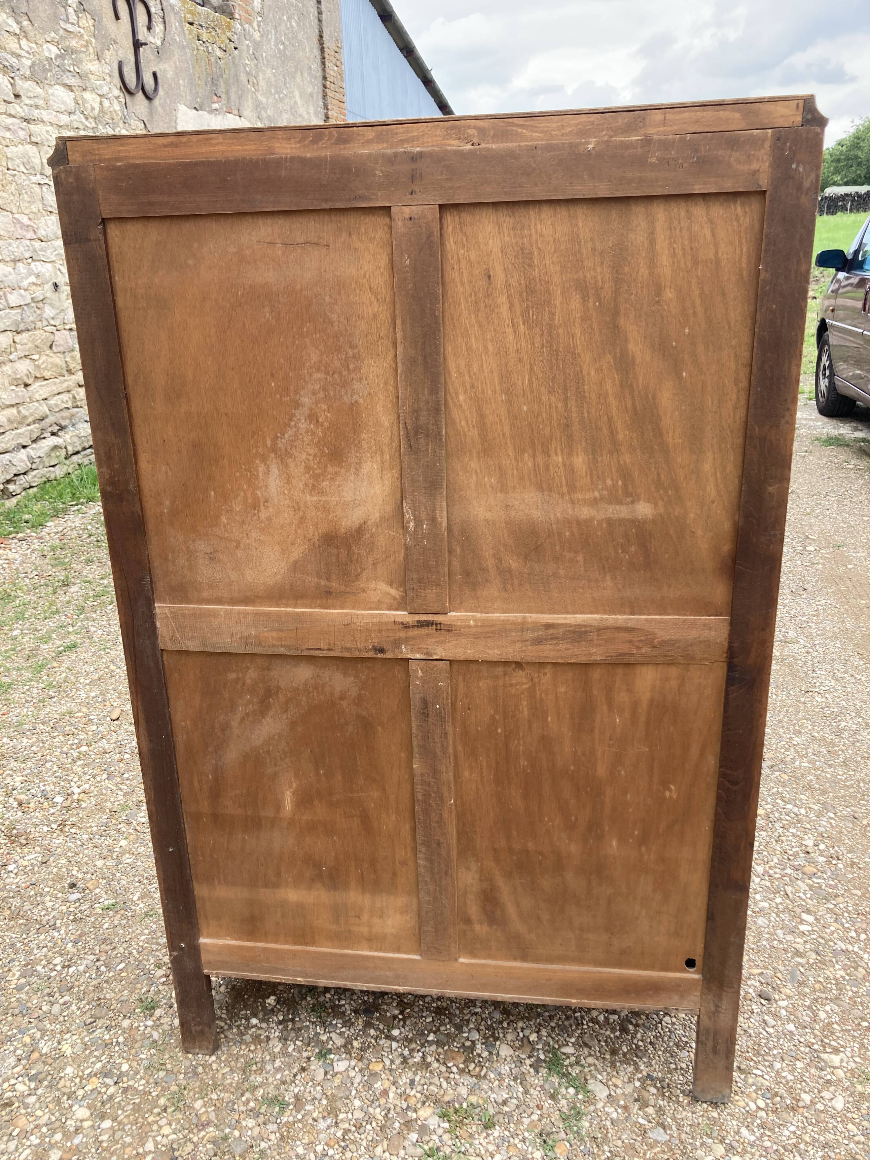 Art deco school library