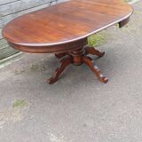 Round table