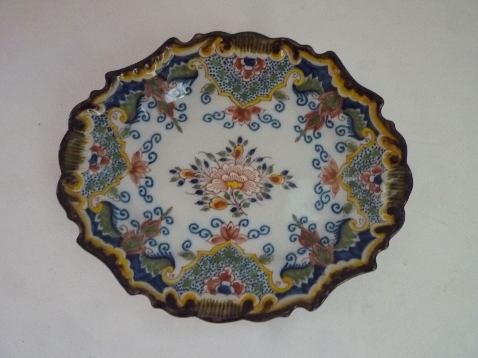 Plat ovale Makkum -
