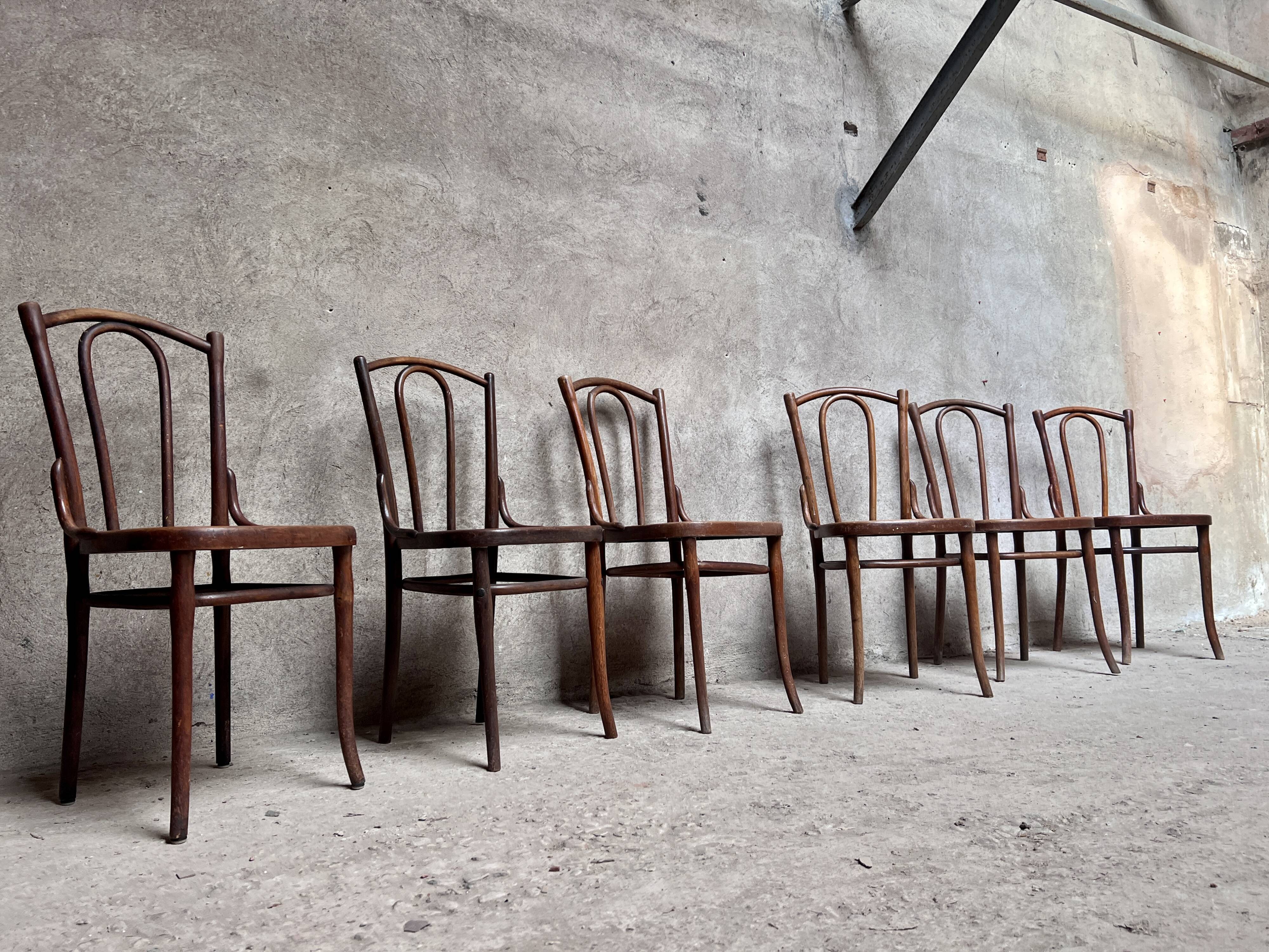 Set of 6 vintage bistro chairs