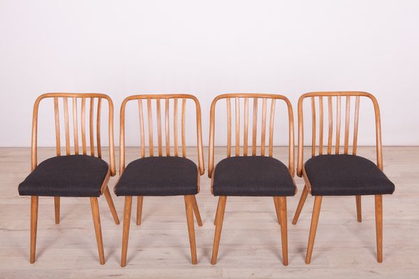 Chaises de salle à manger par Antonín Šuman pour Ton, années 1960
