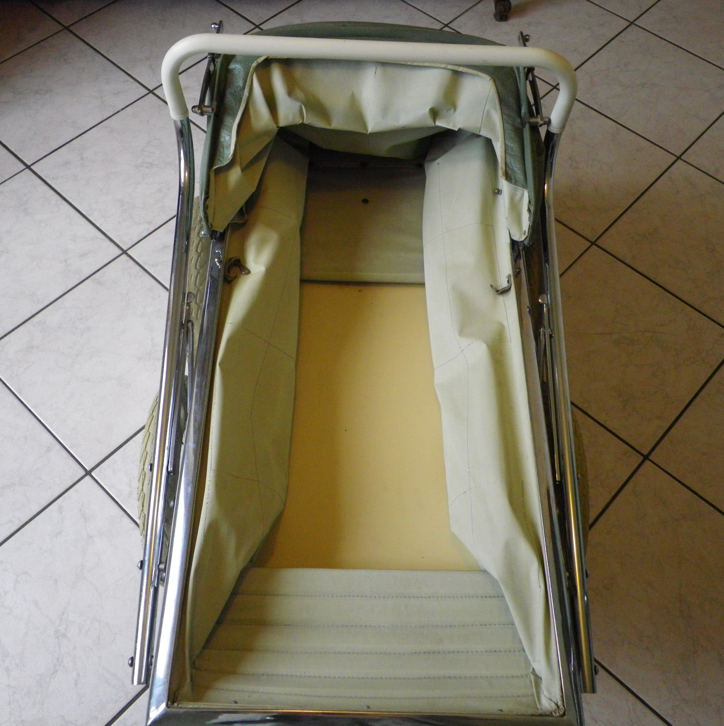 Landeau repliable d'origine de marque Flandria années 50