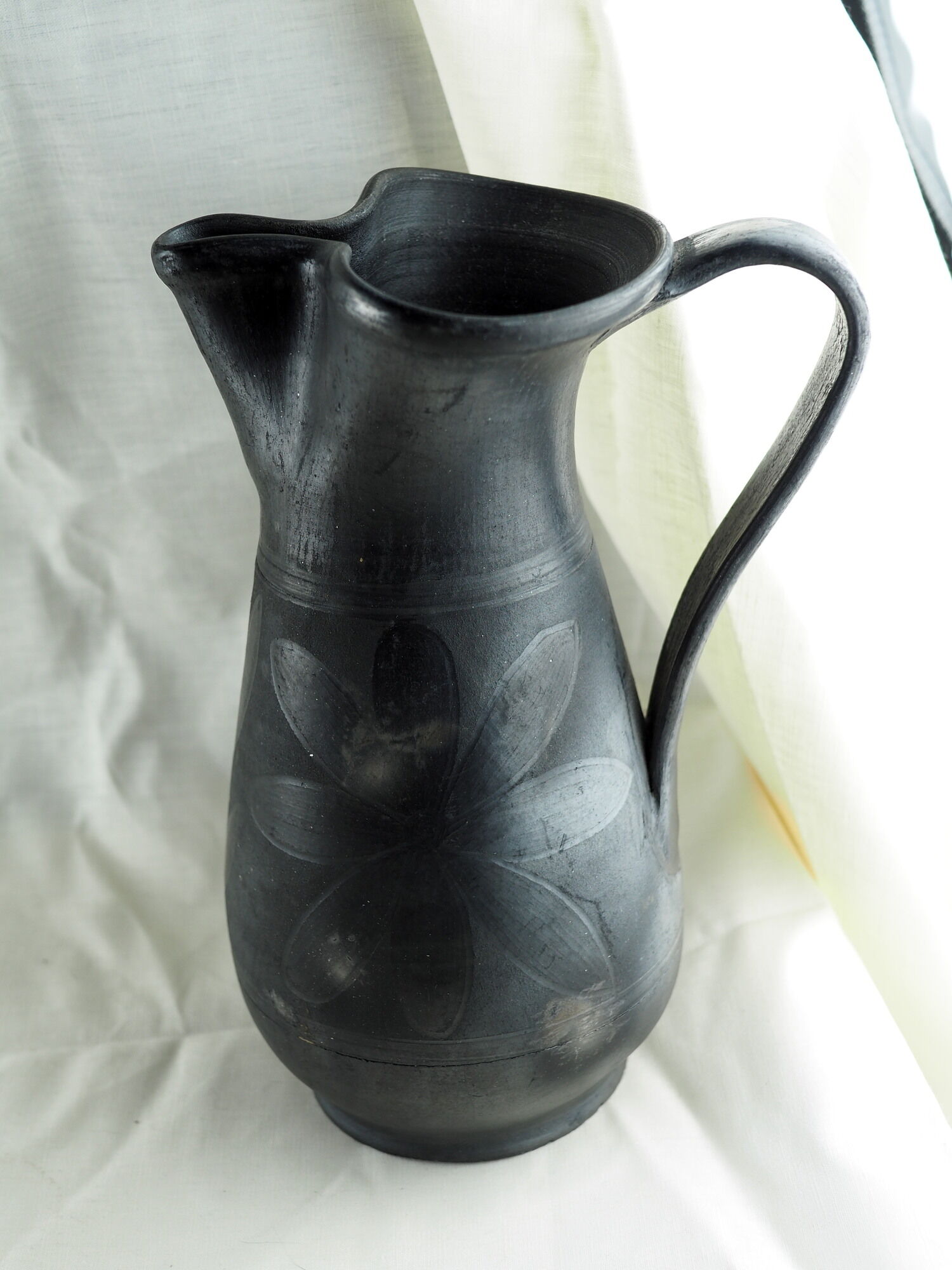 Stylized black pitcher - black pottery of Bisalhães - XXth