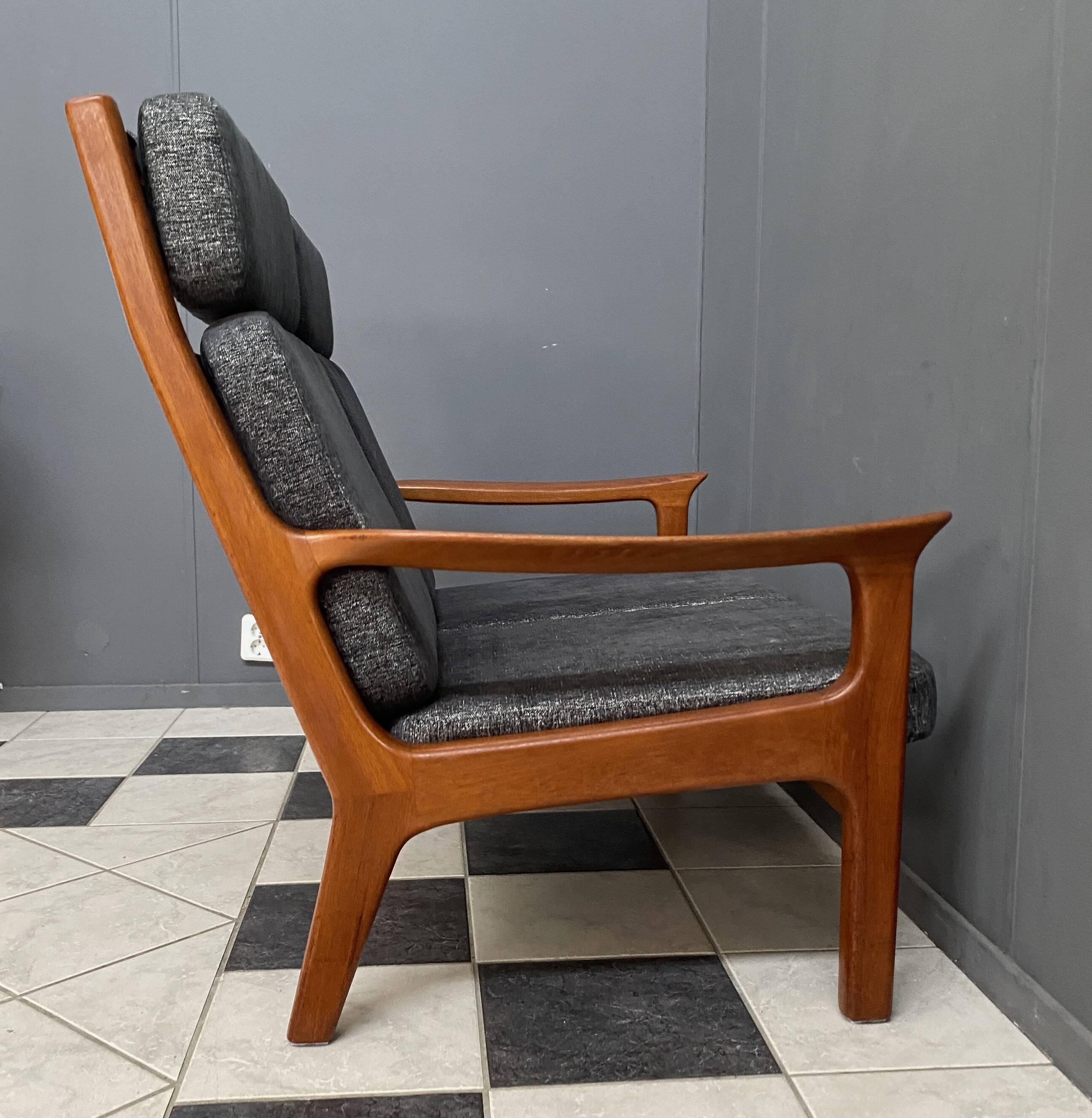 Teak 2 seat sofa by Juul Kristensen for Glostrup Denmark