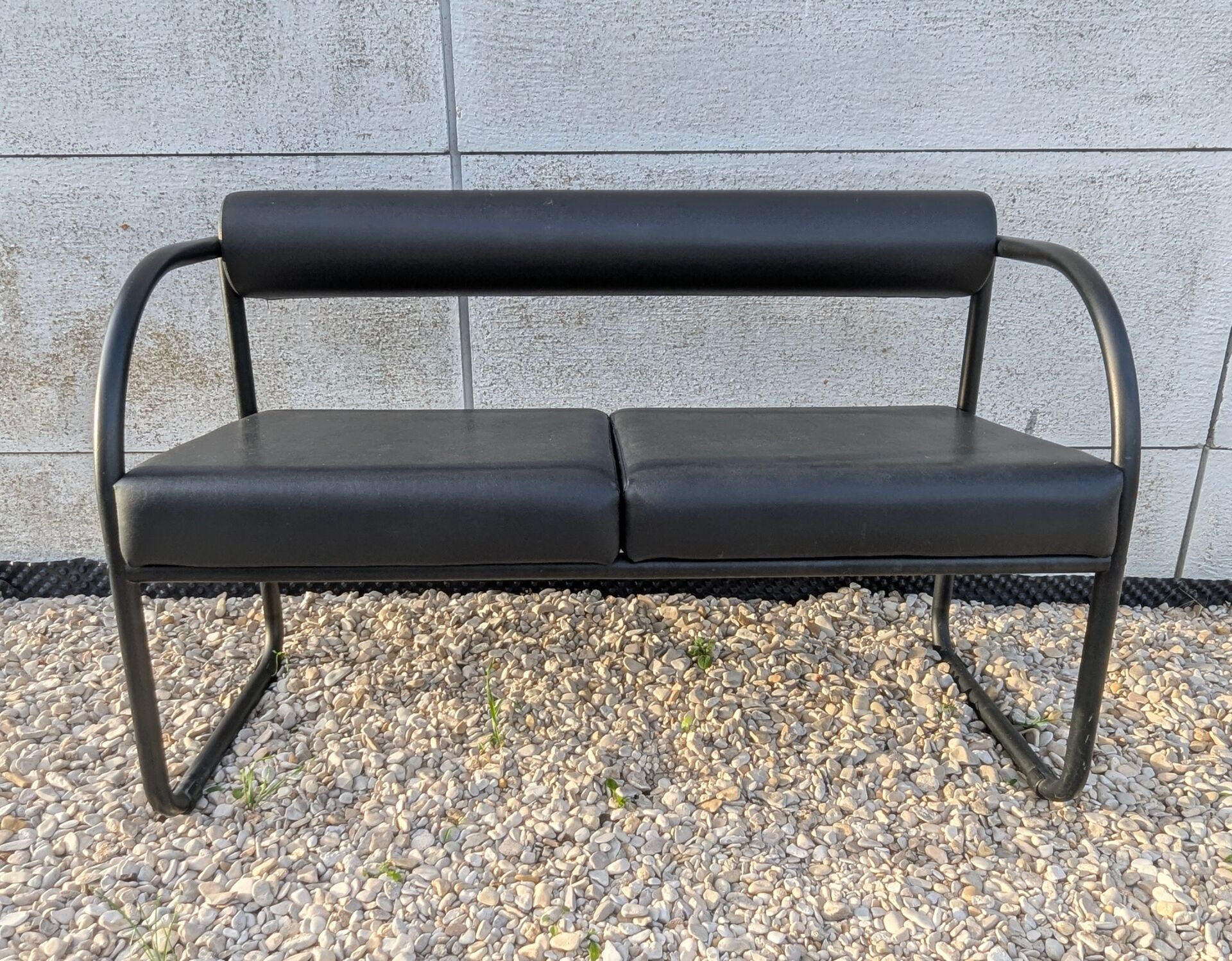 Vintage 2-seater sofa, 1980s salon design.