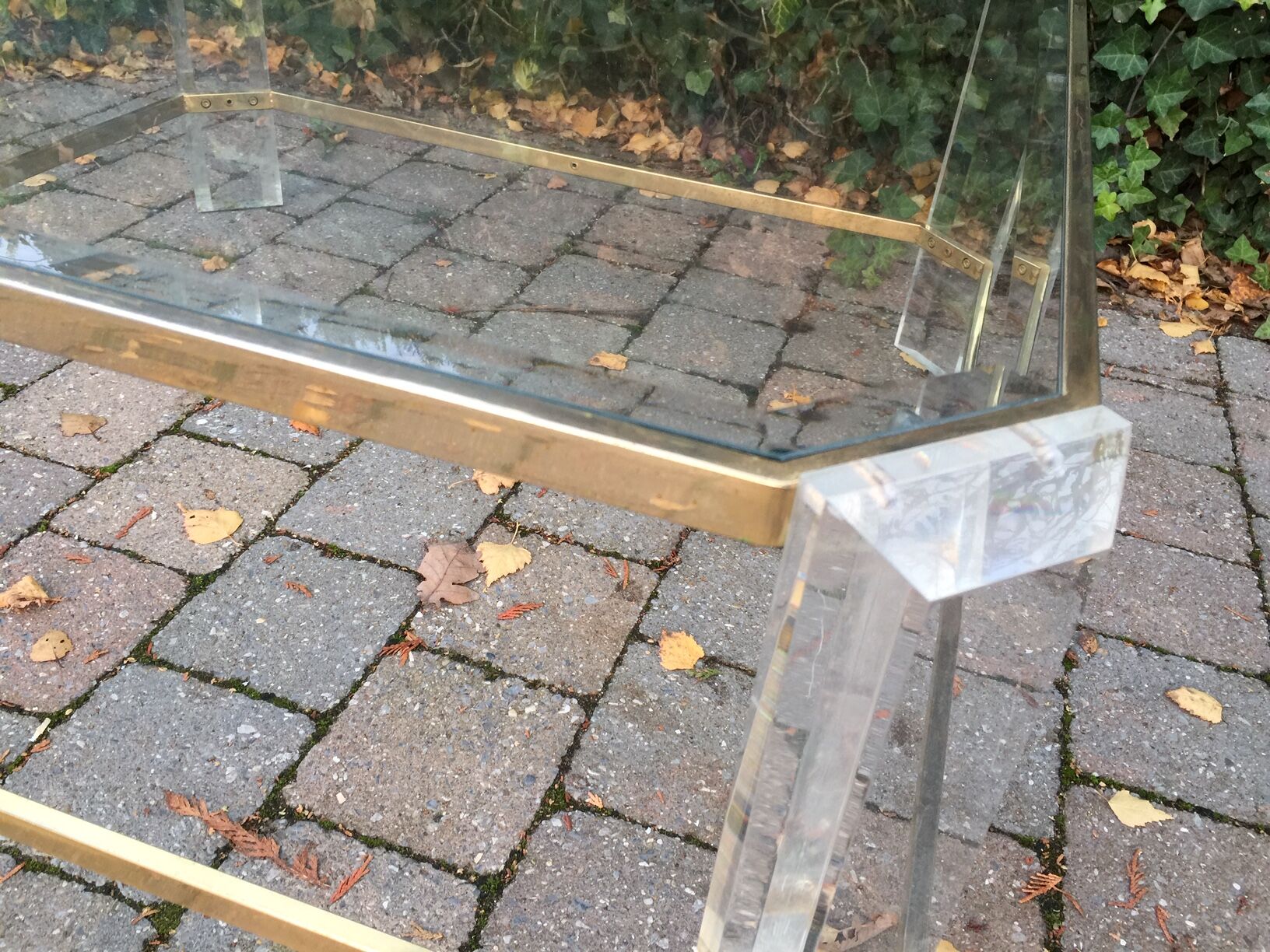 1970 lucite coffee table