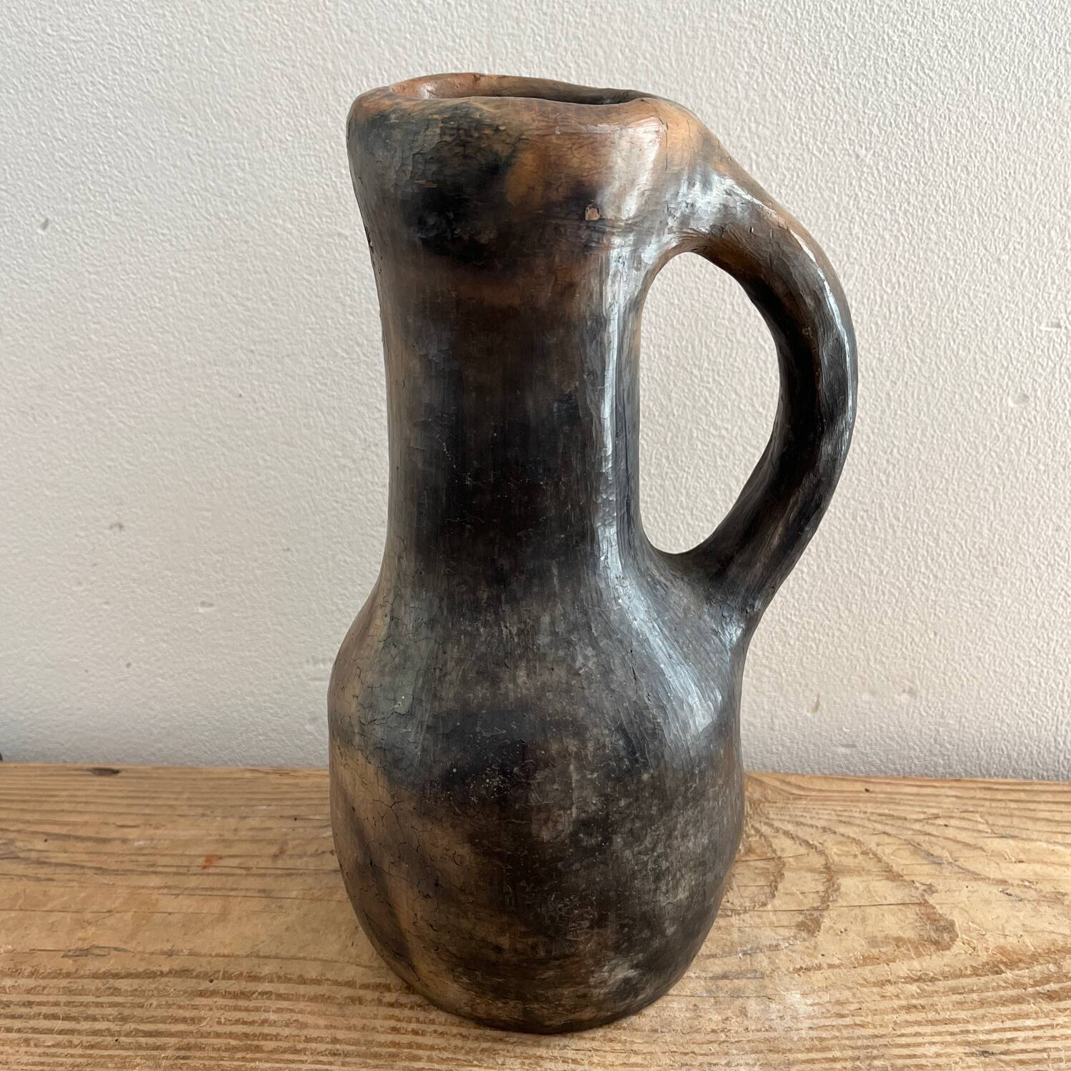 Sejnane terracotta jug