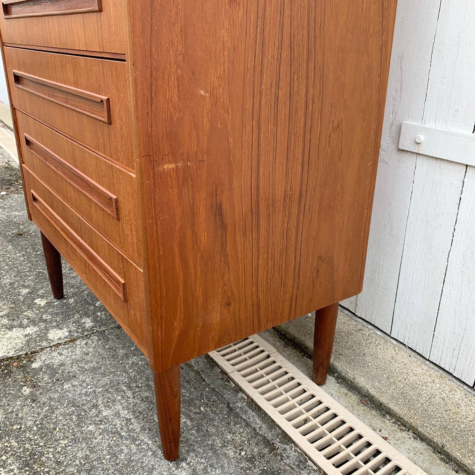 Scandinavian teak chiffonnier of the years 60