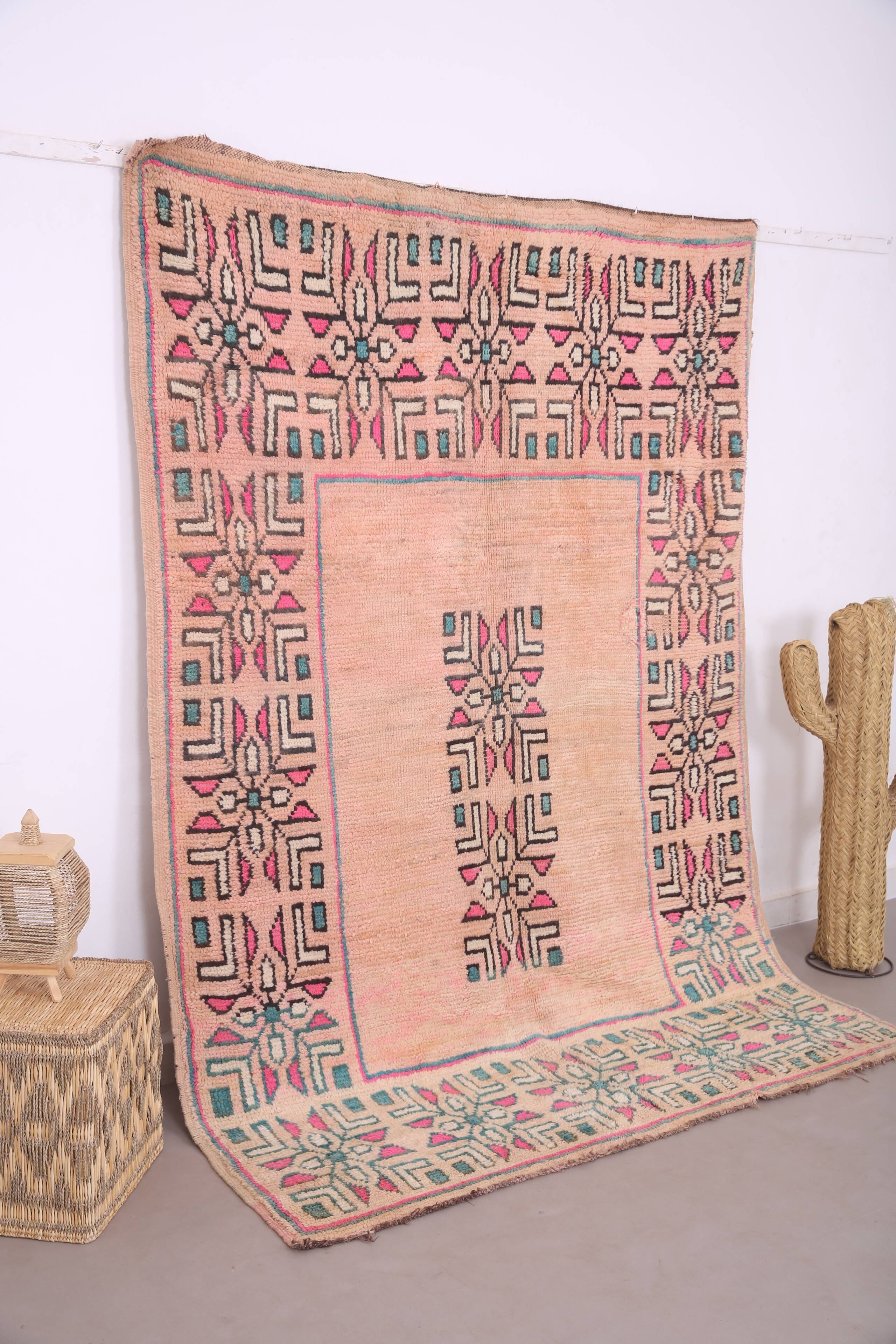 Pink Vintage Moroccan Rug 176 x 259 cm - Berber Rug Handmade - Wool Rug