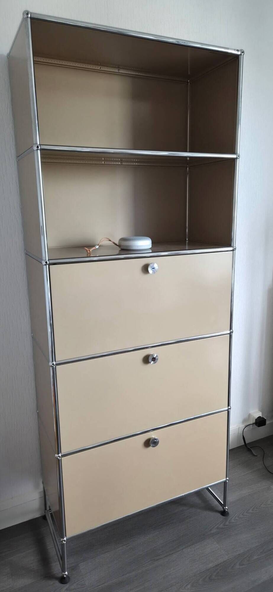 Beige USM furniture