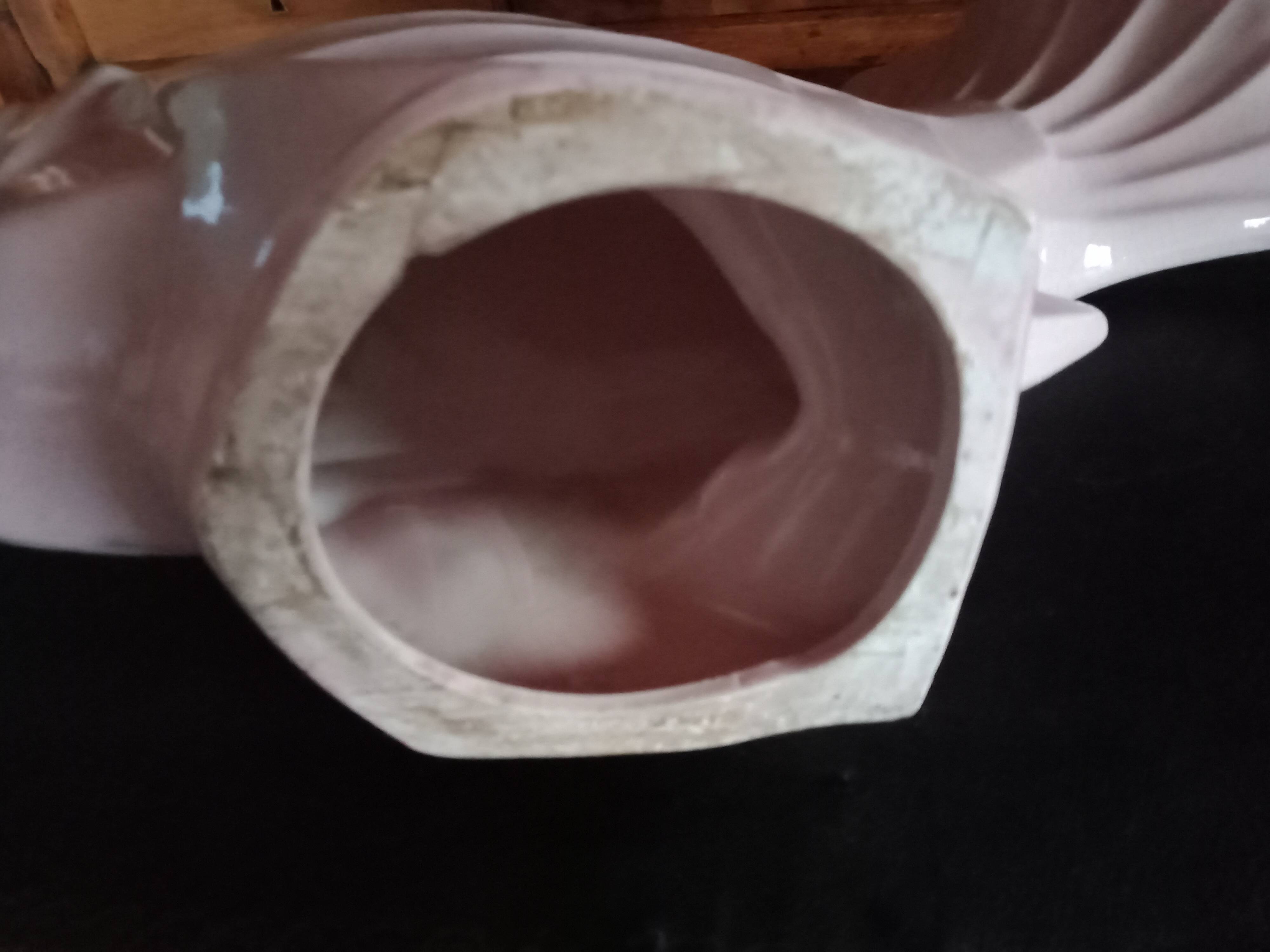 Lejan - art deco fish in movement pink cracked earthenware