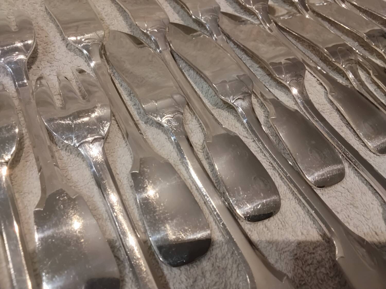 12 fish cutlery sets 24p silver plated metal goldsmith Francia uni-flat