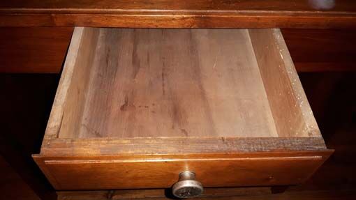 Art deco dressing table