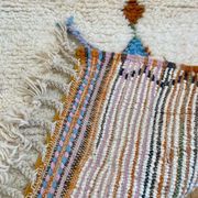Traditional handmade wool rug size 150 x 250 cm