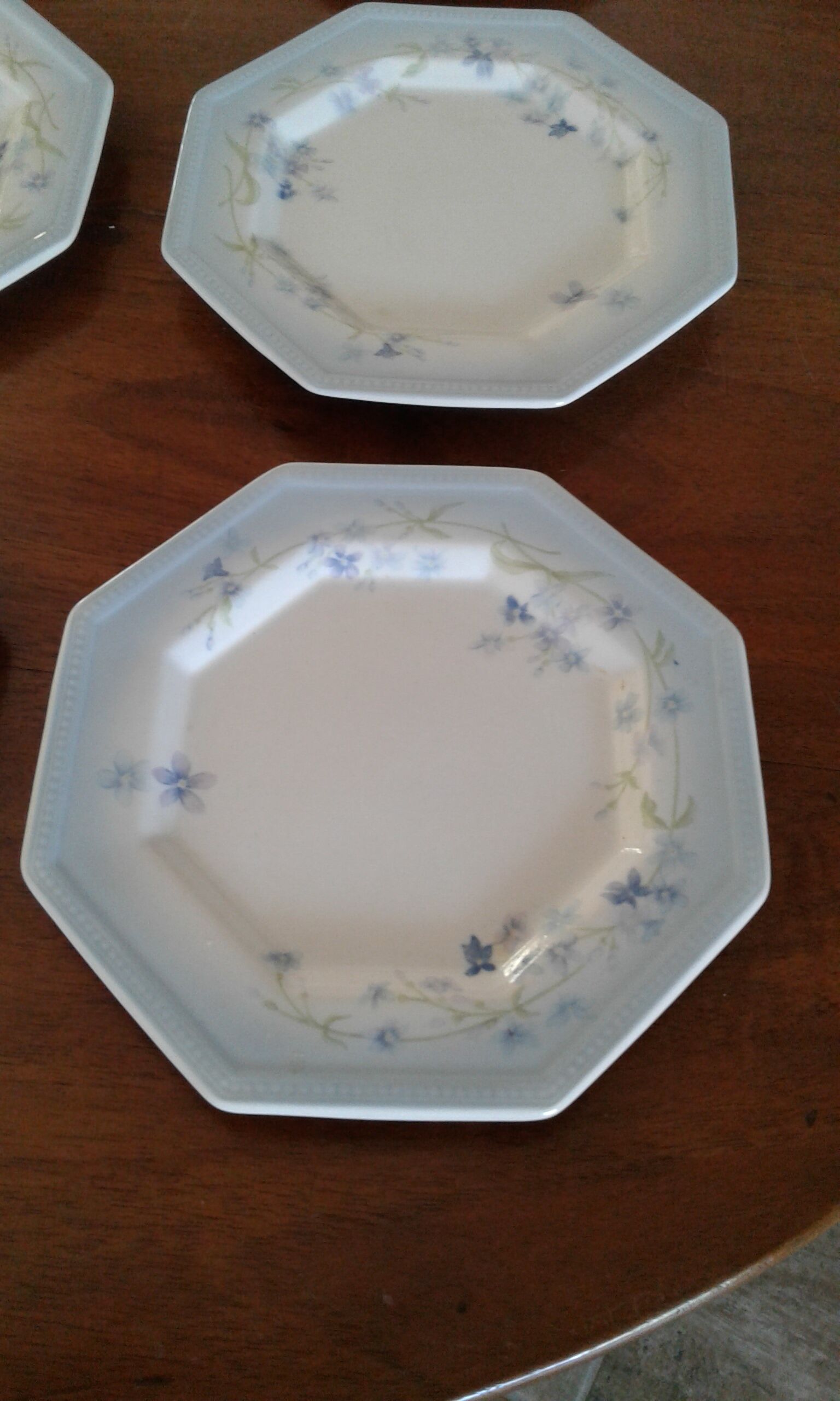 6 Dessert plates, original. vintage
