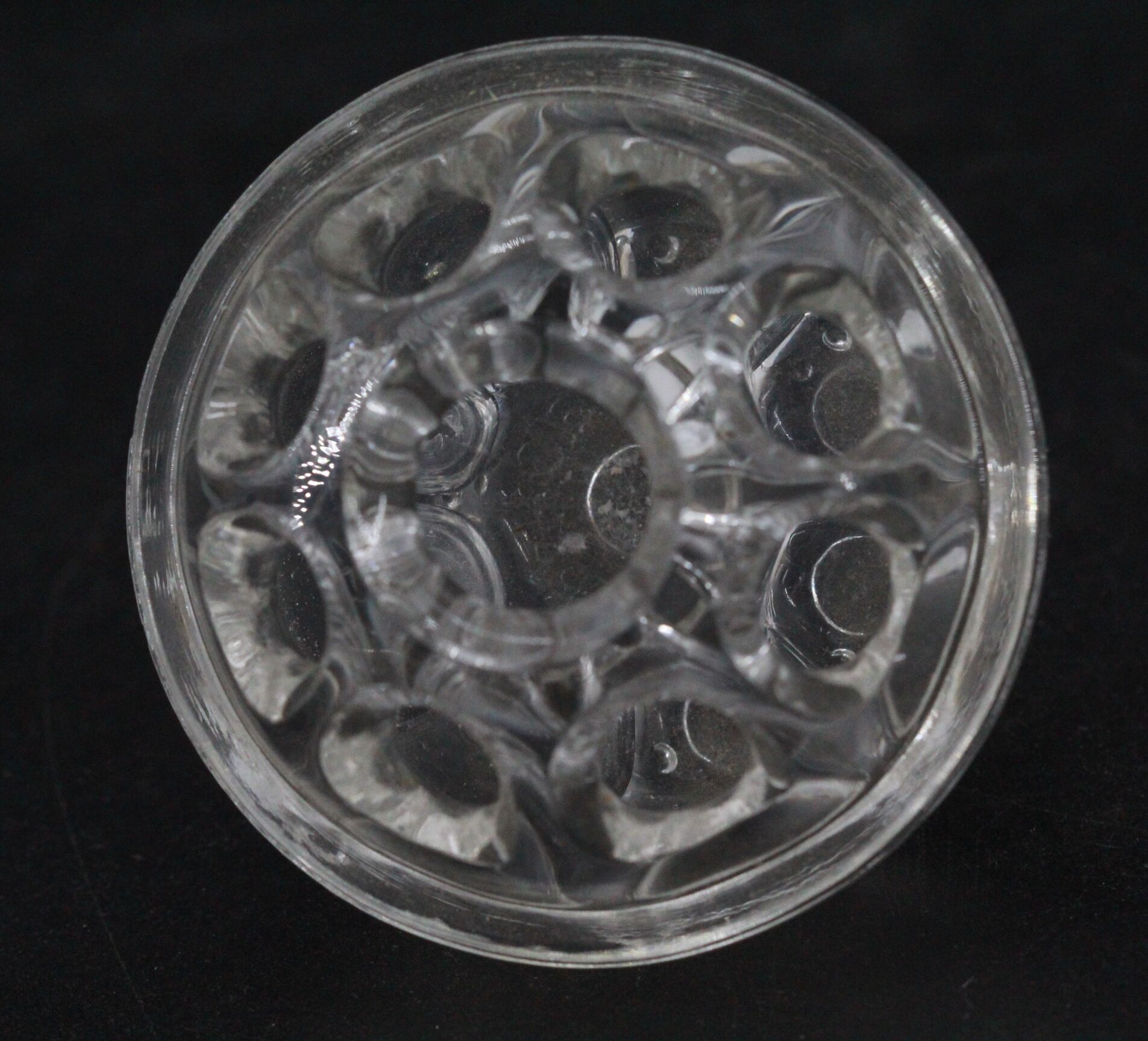 Vase pique fleurs