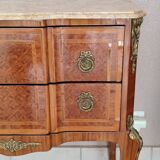Commode style Louis XVI